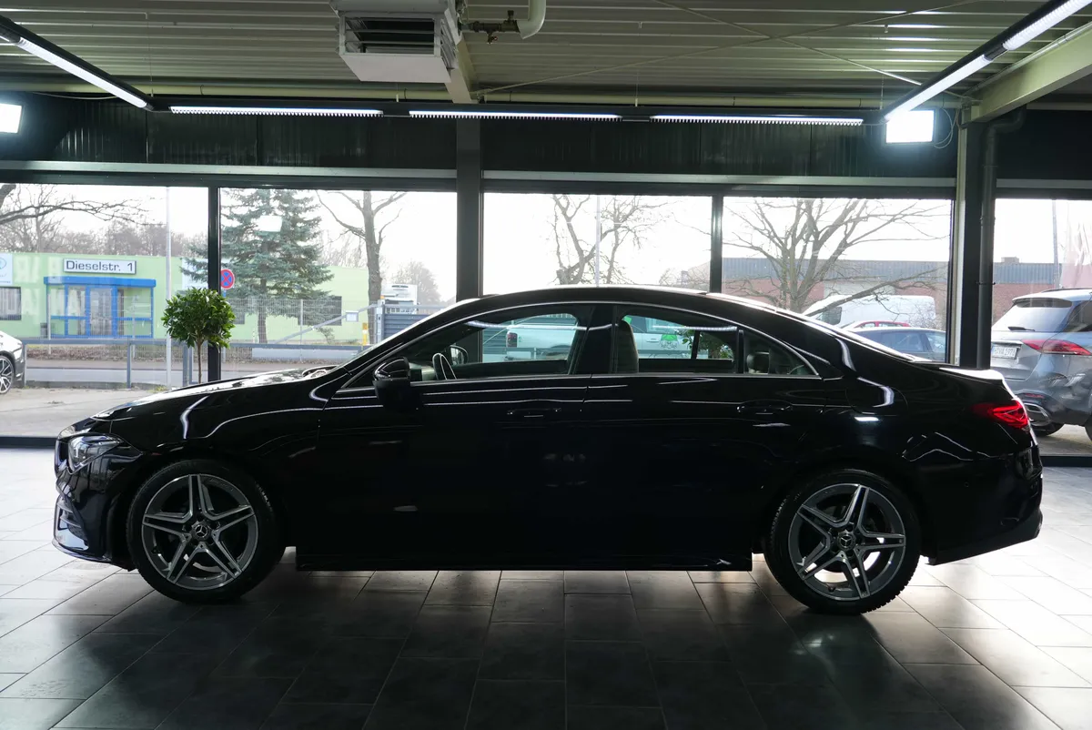 Mercedes-Benz CLA 180 AMG Line - Image 2