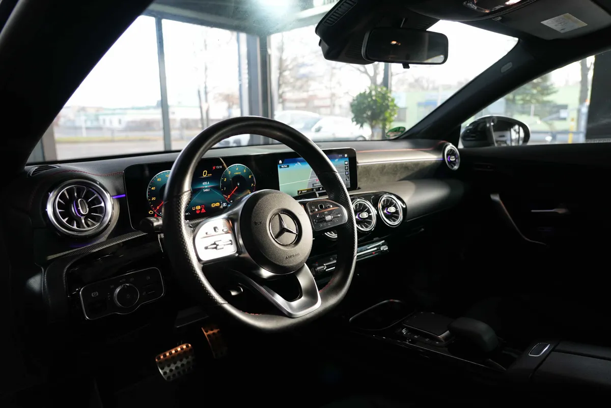 Mercedes-Benz CLA 180 AMG Line - Image 11