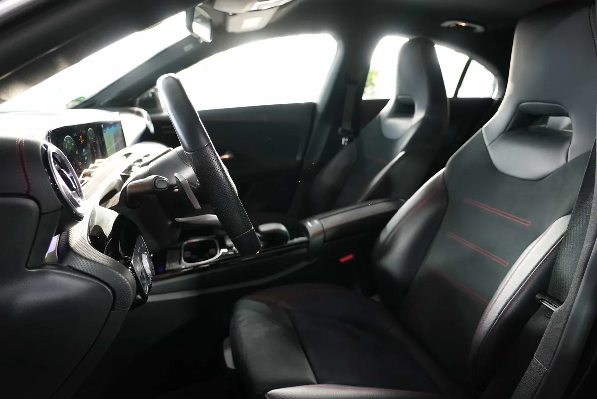 Mercedes-Benz CLA 180 AMG Line - Image 12