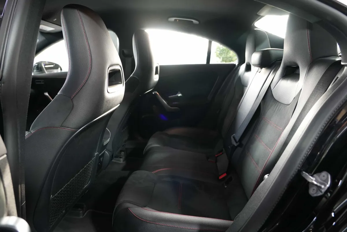 Mercedes-Benz CLA 180 AMG Line - Image 13