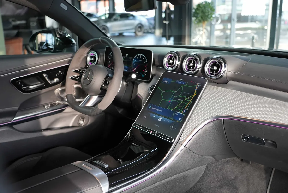 Mercedes-Benz CLE 300 4Matic AMG Line Premium - Image 16