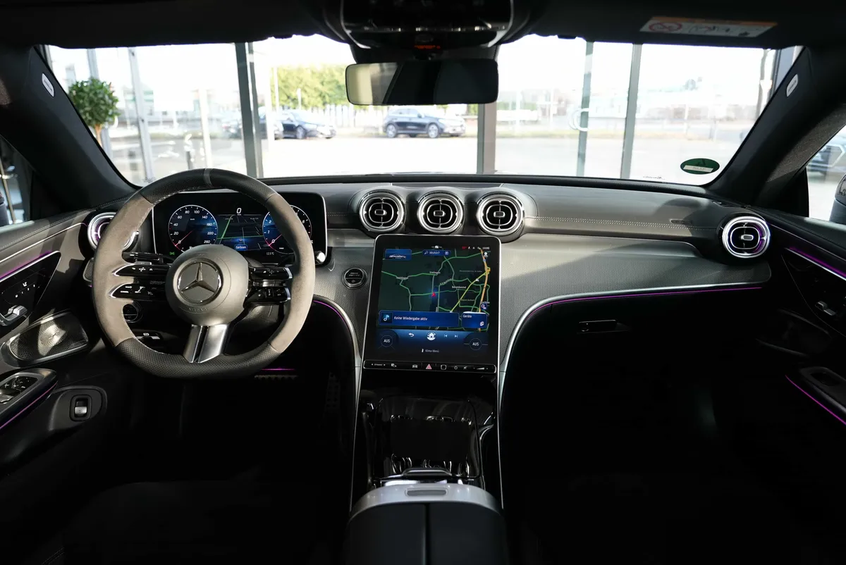 Mercedes-Benz CLE 300 4Matic AMG Line Premium - Image 18