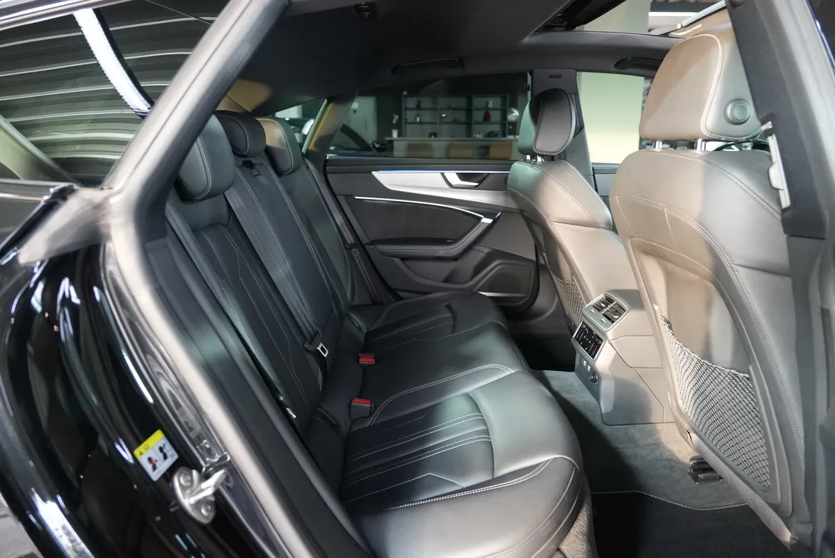 Audi A7 Sportback 55 TFSI Quattro S-Line - Image 17