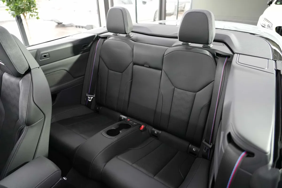 BMW M4 Competition Cabrio xDrive - Image 14