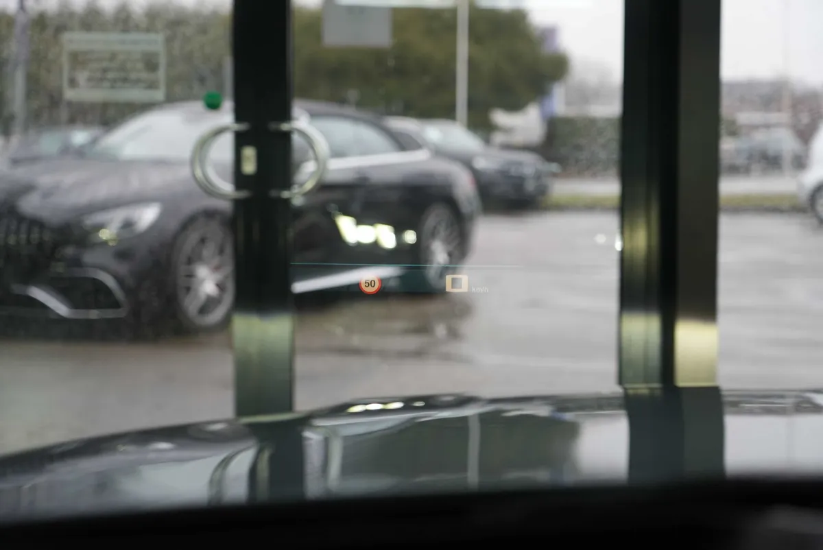 BMW M4 Competition Cabrio xDrive - Image 24