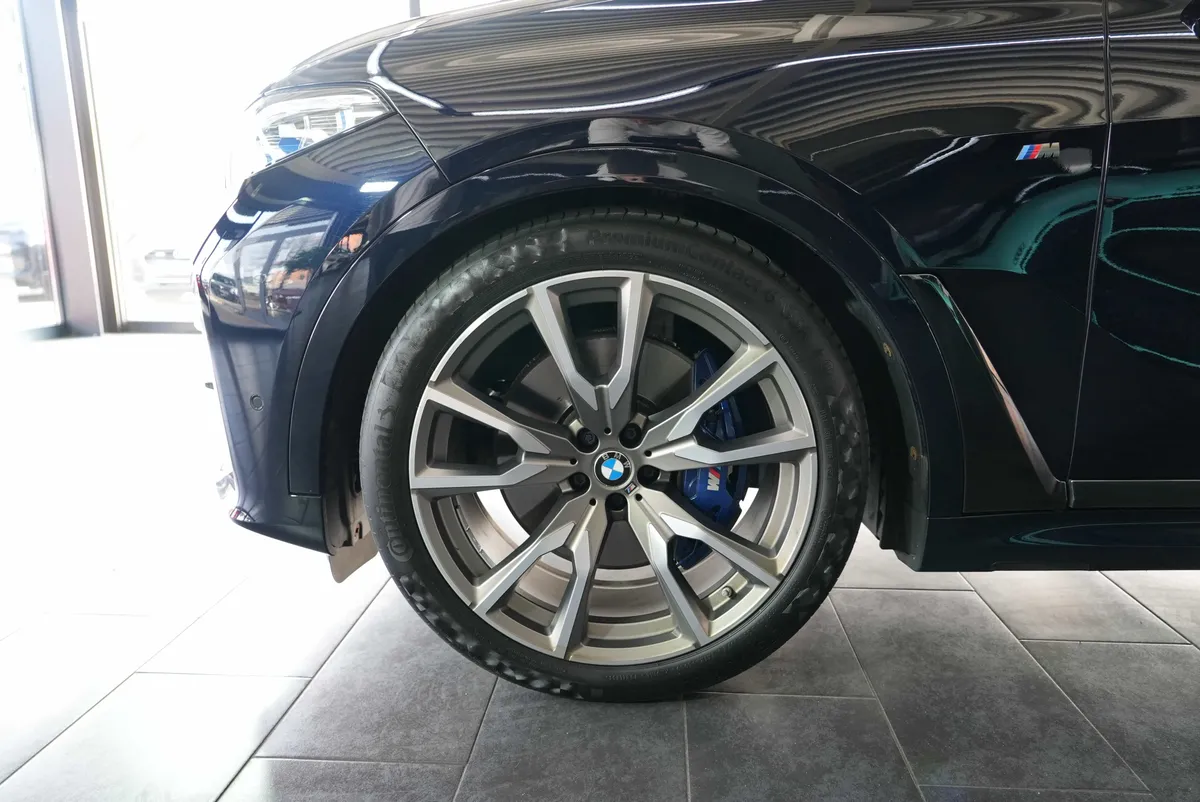 BMW X7 M50i - Image 10