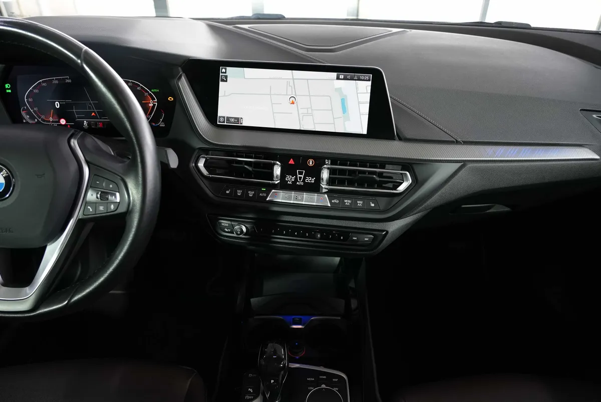 BMW 218i Gran Coupé Luxury Line - Image 19