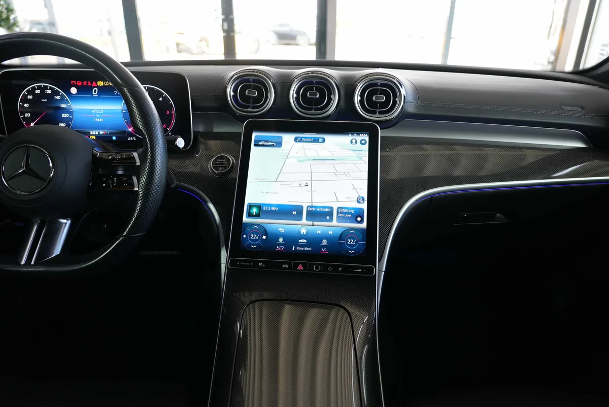 Mercedes-Benz C 300 d AMG Line - Image 19