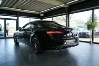 Mercedes-Benz E 450 Coupé 4Matic AMG Line - Image 3