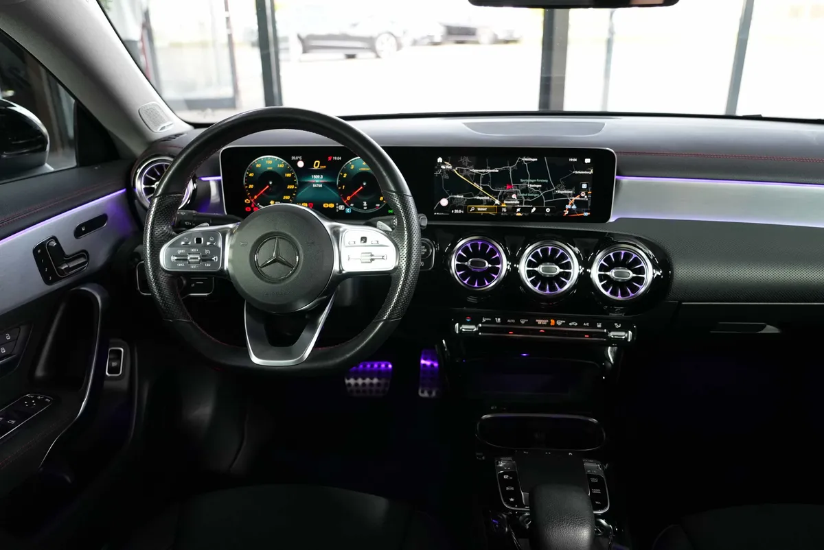 Mercedes-Benz CLA 220 4Matic AMG Line - Image 17