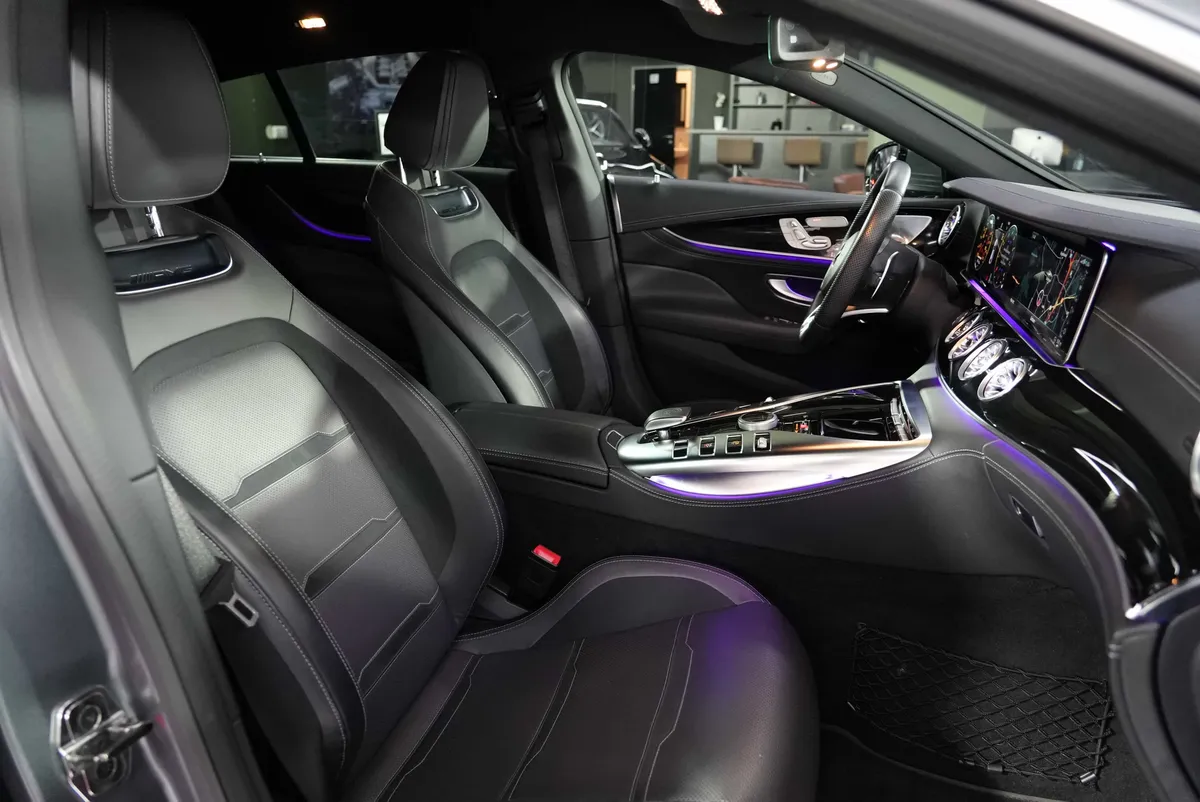 Mercedes-Benz AMG GT 43 4Matic+ - Image 16