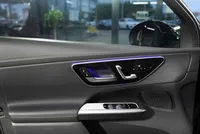 Mercedes-Benz GLC 200 4Matic AMG Line - Image 11