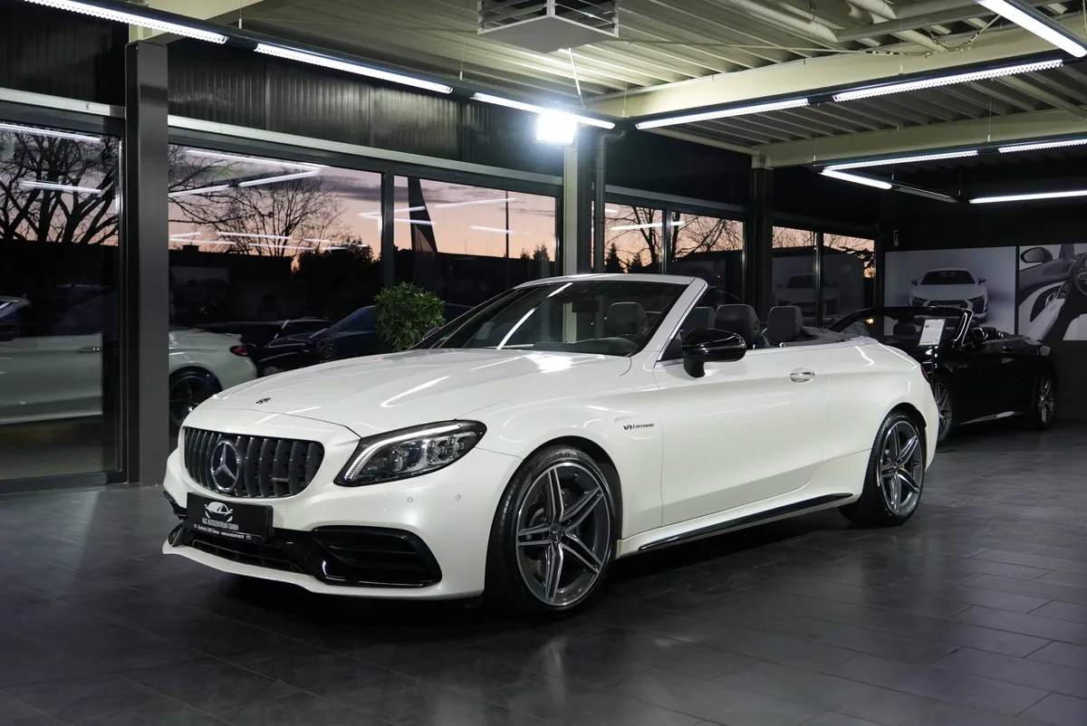 Mercedes-Benz C 63 AMG Cabrio - Image 2